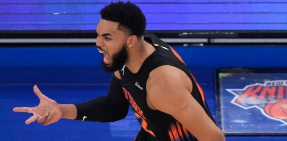  Abinader felicita a Karl-Anthony Towns, baloncestista dominicano tras su destacada actuación en la clasificación de los New York Knicks a la gran final