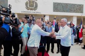 Presidente del Senado y de la Asamblea Nacional, Ricardo de los Santos, recibió la antorcha de los XXV Juegos Centroamericanos y del Caribe