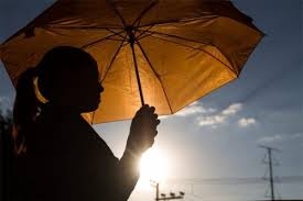 Este martes, un sistema de alta presión continua gobernando las condiciones meteorologicas; temperaturas calurosa