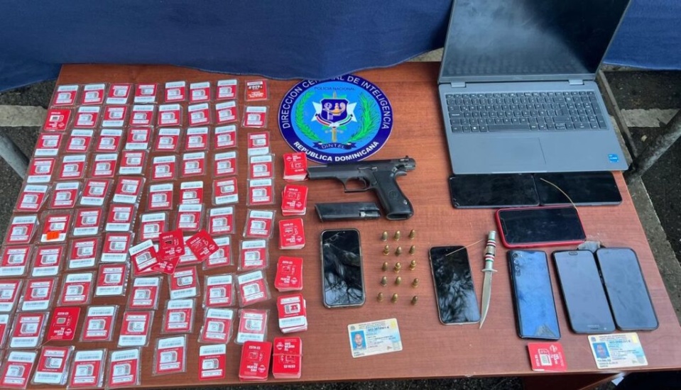 Desmantelan laboratorio que clonaba identidades para fraudes electrónicos en República Dominicana