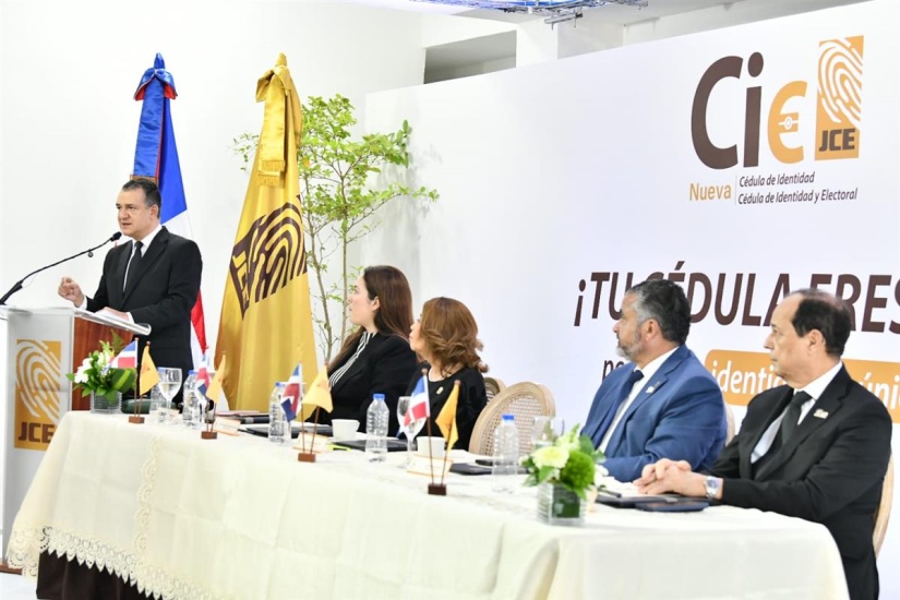 JCE extiende plazo para renovación de cédula a nacidos en abril hasta el 11 de mayo 