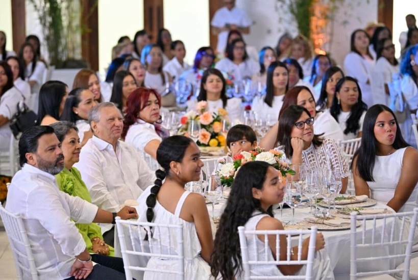 Voluntariado Banreservas conmemora el Día de las Madres con evento “Donde nace el amor” 