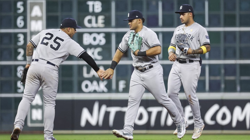 Dominicano Jasson Domínguez sale lesionado en victoria de Yanquis; Cachorros barren Rojos, Nacionales y Rockies ganan, resúmen 