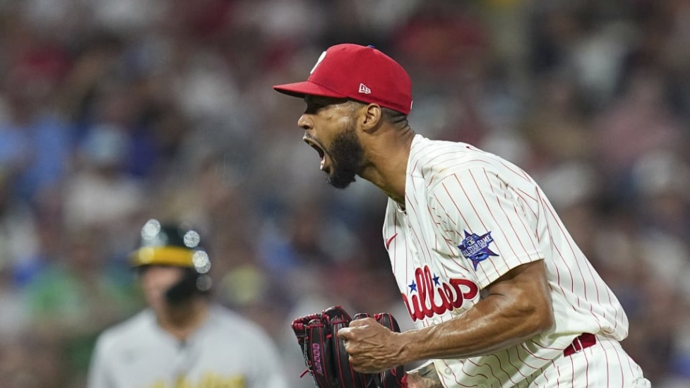 Cristopher Sánchez lanzó ocho entradas completas y mantiene su racha intacta; Soto caliente, Machado y Laureano guían Padres, resúmen 