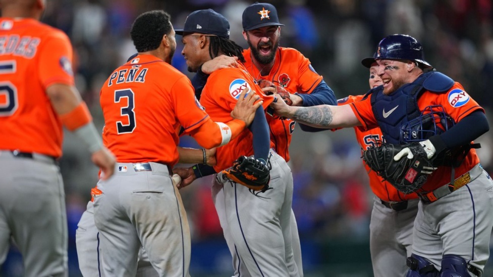 Dominicano Alimber Santa debuta en Grandes Ligas con dos entradas perfecta y corona juego sin hits; resúmen 