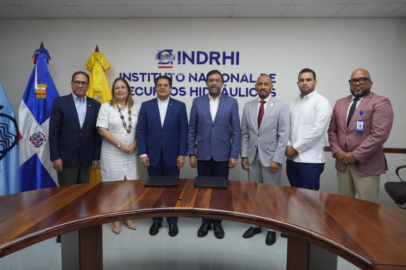 INDRHI y PUCMM firman acuerdo para fortalecimiento en gestión de recursos hídricos