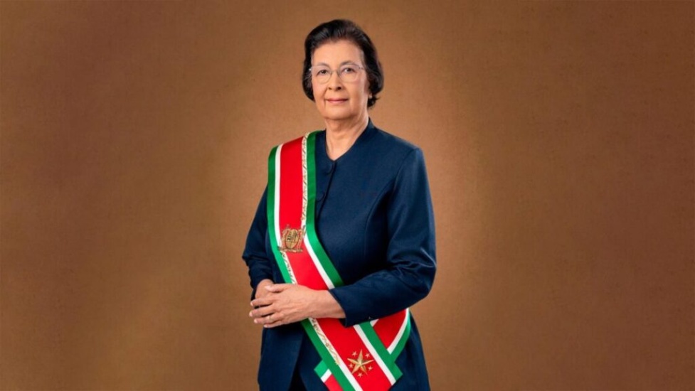 Presidenta de Surinam arribó este sábado RD; desarrollará una agenda oficial hasta el martes