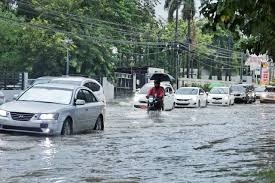 COE informa mantiene 10 provincias en alerta amarilla y otras ocho en alerta verde debido a los efectos de una vaguada y una onda tropical 