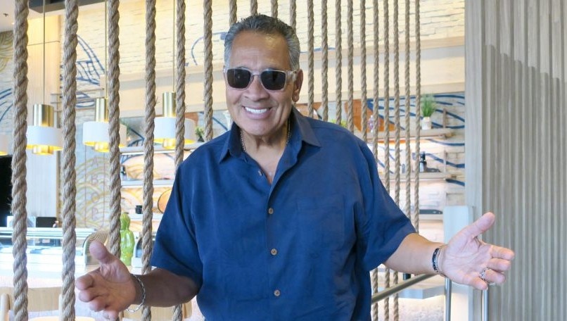 Tito Nieves prefiere la salsa de la calle, pero su lado romántico es el que "enamora"