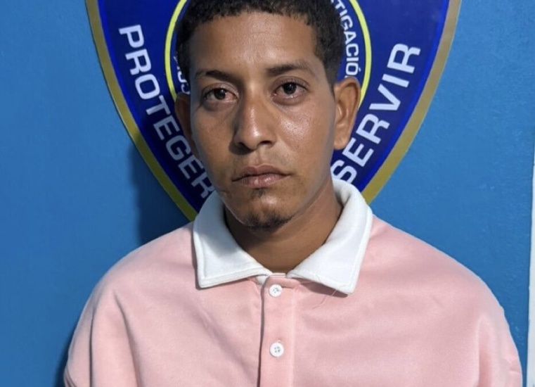En Higüey se  entrega “Bertico”, buscado por su presunta implicación en la muerte de su pareja 