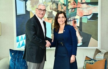 Embajadora Leah Campos se reúne con Gonzalo Castillo y conversaron sobre el futuro del país 