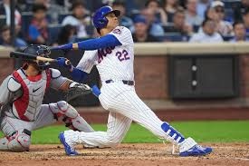  Juan Soto buena actuación ofensiva al batear de 5-3, Mets evitan barrida; Sandy Alcantara gana, Jeremy batea jonrón, y Vlad Jr sobresale en triunfo , resúmen 