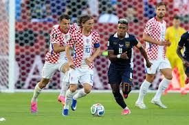 Inglaterra lidera el Grupo L; Croacia avanza como segunda y Ghana clasifica entre los mejores terceros; Panamá eliminada