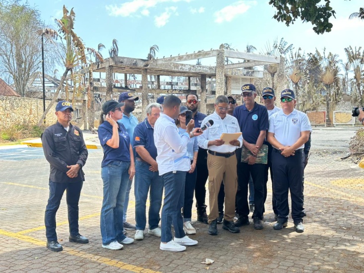 COE informa concluido con éxito fase de respuesta operativa tras el incendio registrado en el hotel Viva Wyndham Dominicus Beach