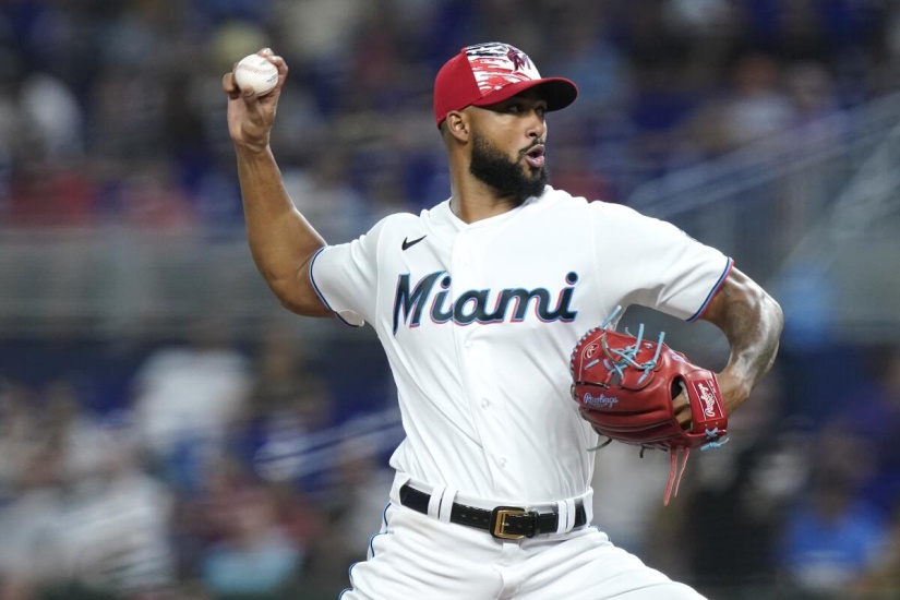Dominicano Sandy Alcántara dominante frente a Rays, 7 entradas, 7 ponches, permitió una carrera