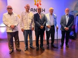  Asociación Nacional de Empresas e Industrias Herrera reconoce aportes de ex presidentes en celebración de sus 55 aniversario 