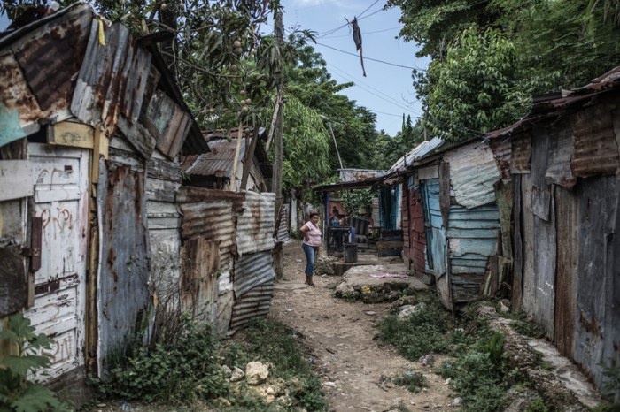 Pobreza monetaria bajó 2.6% en República Dominicana, pero sigue enfrentando retos para el sector rural