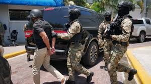 Las autoridades dominicanas reciben dominicano extraditado por drogas desde Aruba