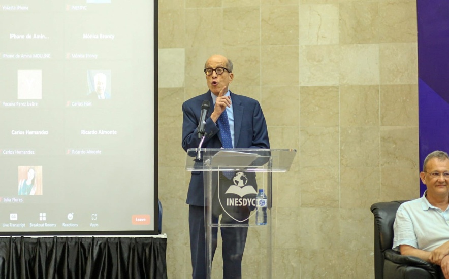 Max Puig llama en Berlín a fortalecer la adaptación y el financiamiento climático
