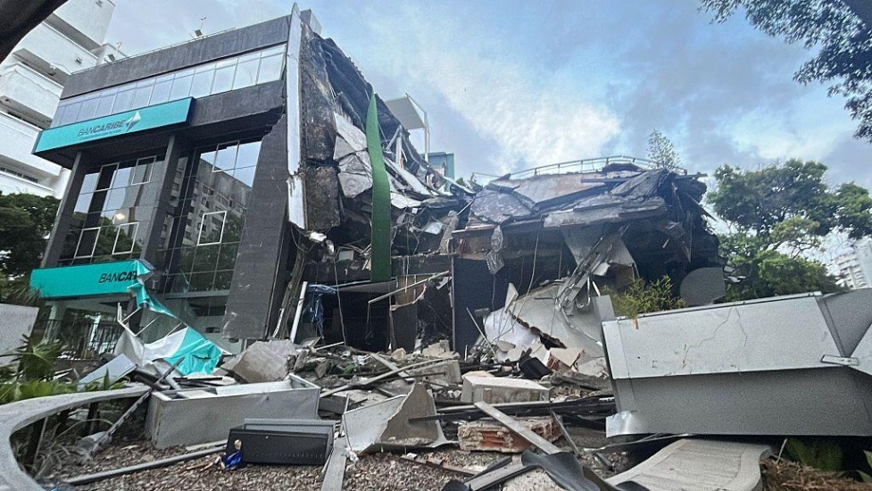 Un fuerte terremoto de magnitud 7,1 sacude la costa central de Venezuela y se siente con fuerza en Caracas
