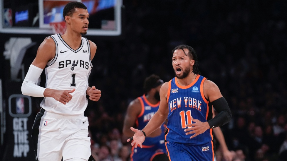 Hoy inicia la guerra entre San Antonio Spurs y  New York Knicks. Gigante Wembanyama amenaza la Gran Manzana