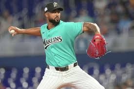 Sandy Alcántara buscará hoy mantener dominio contra Pittsburgh; tiene marca de 5 y 4, efectividad de 4.33 y 64 ponches en la temporada