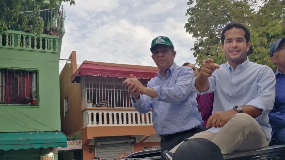Los Fernández,  Leonel y Omar encabezan dos frentes para recorrer el país 