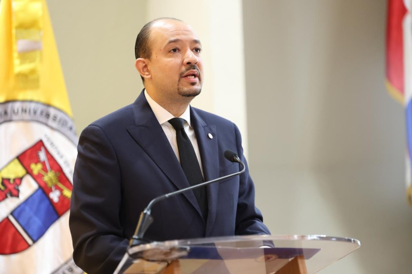PUCMM ratifica a Héctor Alies como director de la Escuela de Derecho en Santo Domingo