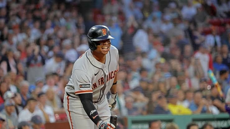 Rafael Devers regresa a Boston entre abucheos y aplausos y pega jonrón; Joshua Baéz se va de jonrón, Cardenales y Cerveceros ganan, resúmen 