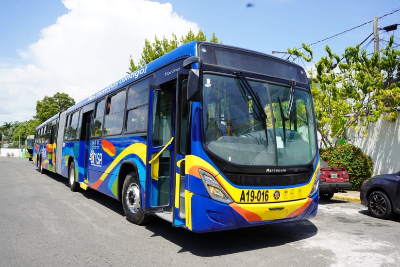 OMSA relanza corredor de la Ciudad Juan Bosch con 25 autobuses reformados; ofrecerá 15 días de servicio gratis