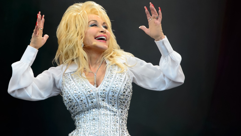 Murió Dolly Parton, la reina de la música country, a los 80 años