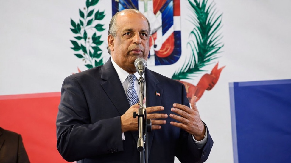 Juan Daniel Balcácer defiende libros de historia elaborados por el Ministerio de Educación