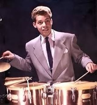 Miguel “Mike” Collazo, fue uno de los timbaleros más respetados, sólidos e influyentes en la historia de la salsa