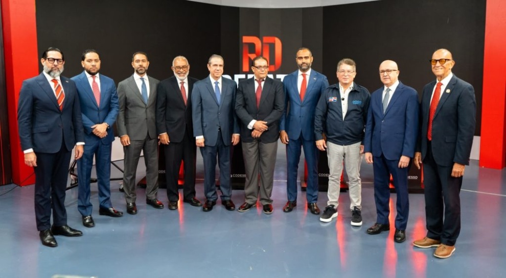 Inicia la celebración de RD Debate, y el primer debate público con cuatro presidenciables del PLD