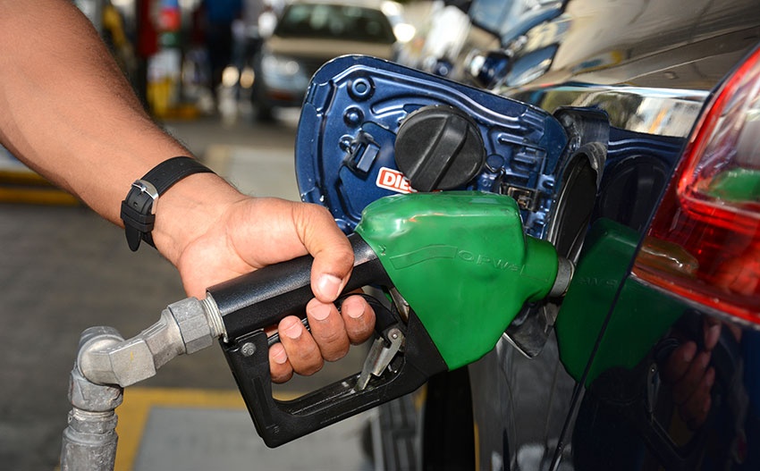 Aumentan de 3 pesos a la gasolina y el gasoil regular, para la semana del 15 al 21 de agosto.