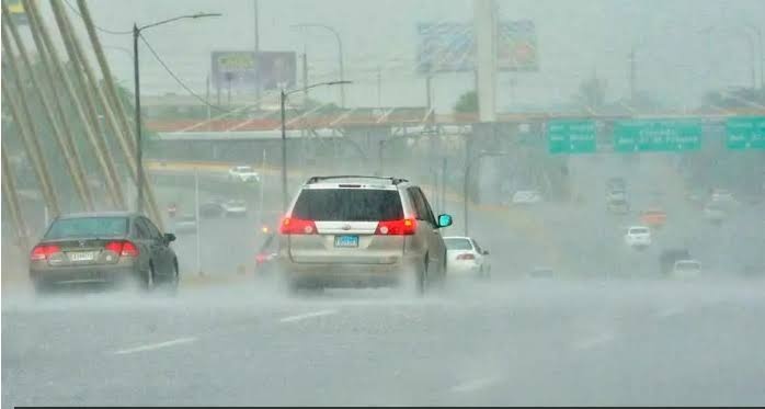 Aguaceros y tronadas se producirán en varias provincias este viernes; altas temperaturas.