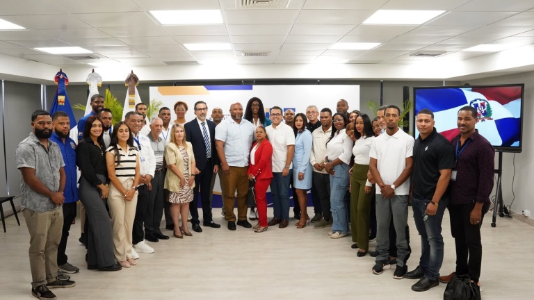 Poder ejecutivo dicta reglamento relativo a la supervisión y regulación del béisbol en la República Dominicana
