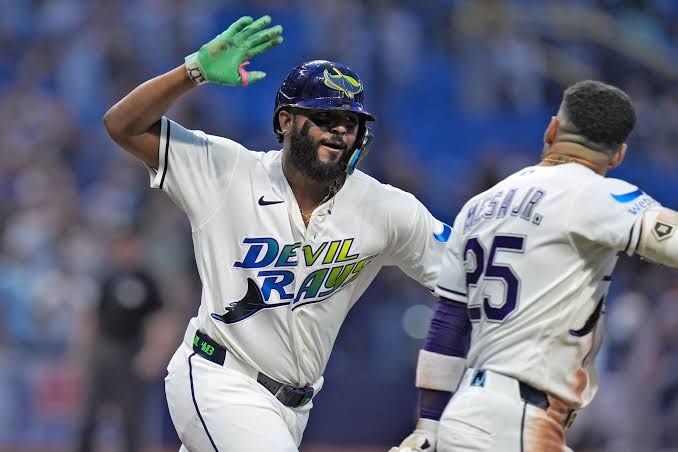 Caminero batea jonrón 41 en el 9no y da triunfo a Rays; Teoscar y Jeremy la sacan, Cristopher Sánchez no pudo con Nacionales, Astros, Bravos y Gigantes ganan, resúmen 