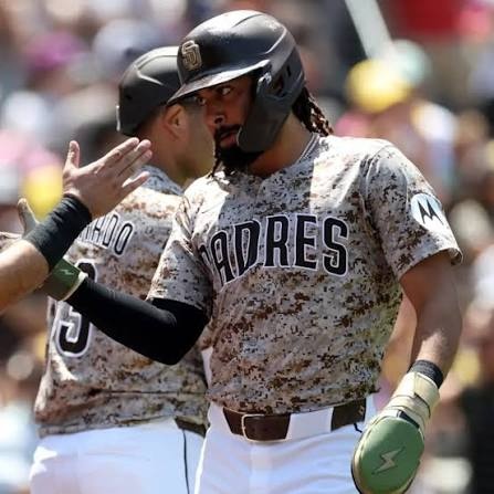 Fernando Tatis Jr. pega dos jonrones en revés de Padres ante Rojos'; Devers super caliente jonrón 31,  Freddy Peralta en buena salida, Caminero siga racha de hits, resúmen 