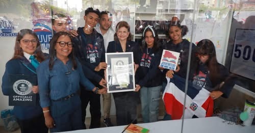  "Juventud en Voz Alta" superó las 500 horas de lectura continua, República Dominicana a Récord Guinness