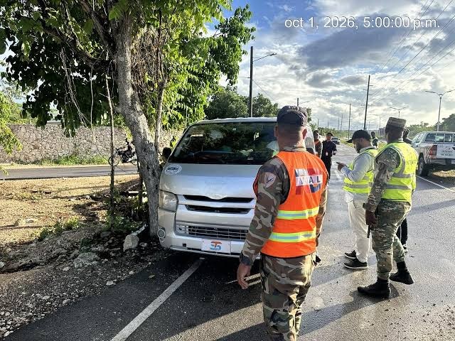 Cinco unidades de transporte de pasajeros fueron retenidas en Friusa,  durante un operativo de fiscalización