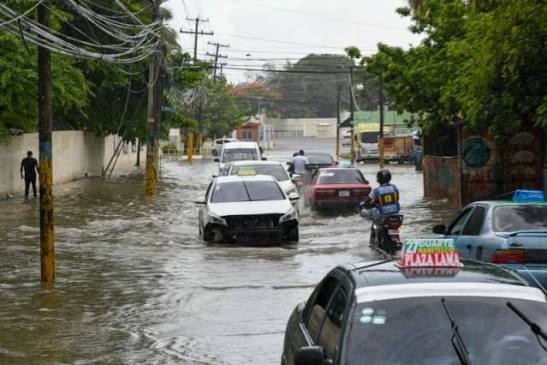 Meteorología informa continuarán fuertes lluvias y posibles inundaciones en el Gran Santo Domingo este viernes
