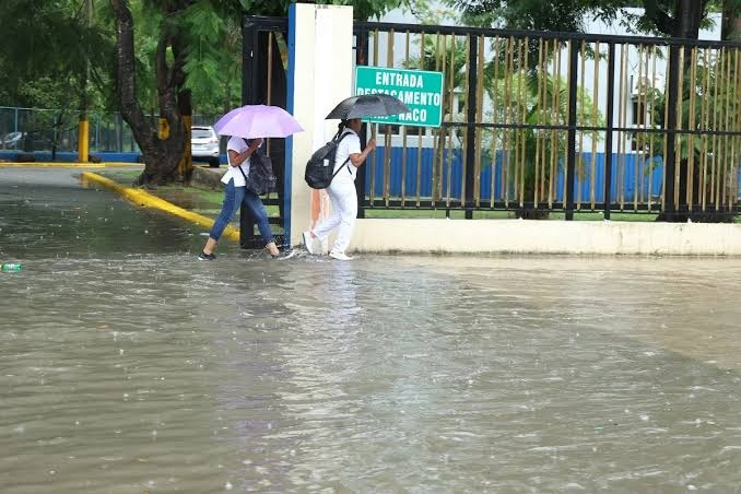 Meteorología advierte para hoy fuertes aguaceros y tormentas eléctricas