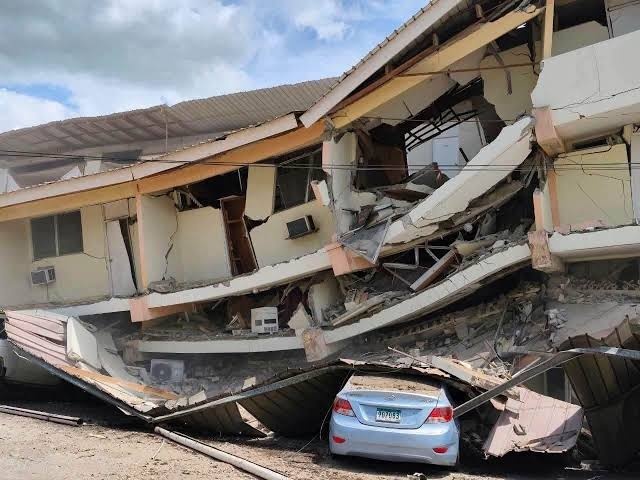 Fuerte terremoto de magnitud 7.6 sacude Panamá y provoca evacuaciones preventivas de edificios