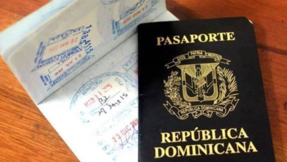Dominicanos residentes en España podrán solicitar pasaporte electrónico en el Consulado a partir del próximo martes 13