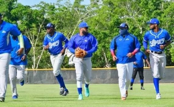 Toros y Tigres triunfan en partidos de pretemporada