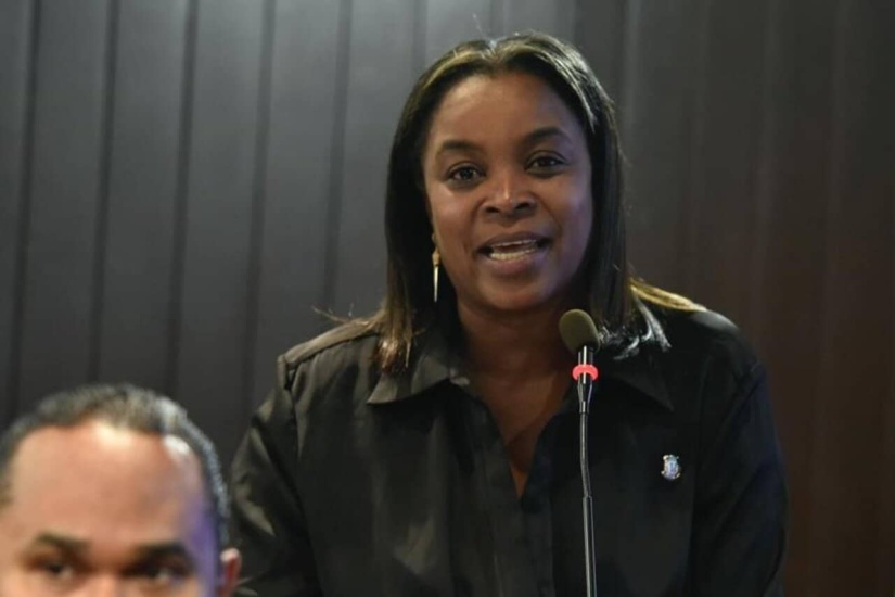 Diputada por la provincia Elías Piña, critica la “actitud de silencio asumida por la ministra de Interior y Policía