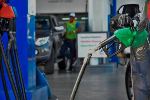 Industria y Comercio congela el precio de los principales combustibles; aumenta el costo de los dos tipos de fuel oil
