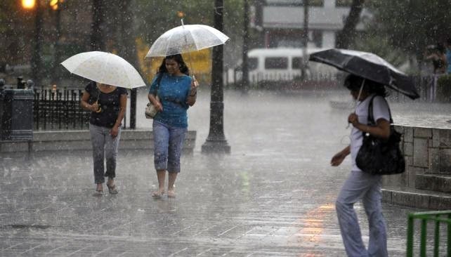 Vaguada incrementará la humedad y la inestabilidad atmosférica, lo que favorecerá aguaceros dispersos, temperaturas calurosa